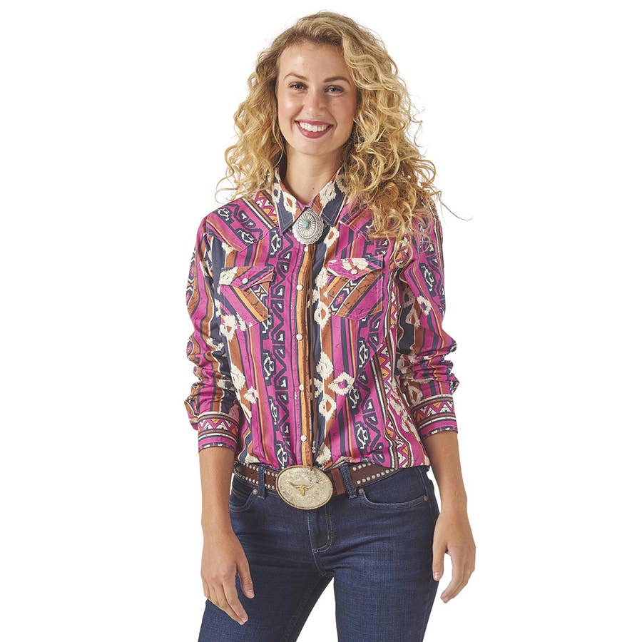 Wrangler Women's Long Sleeve Western Fashion Snap Shirt Pink