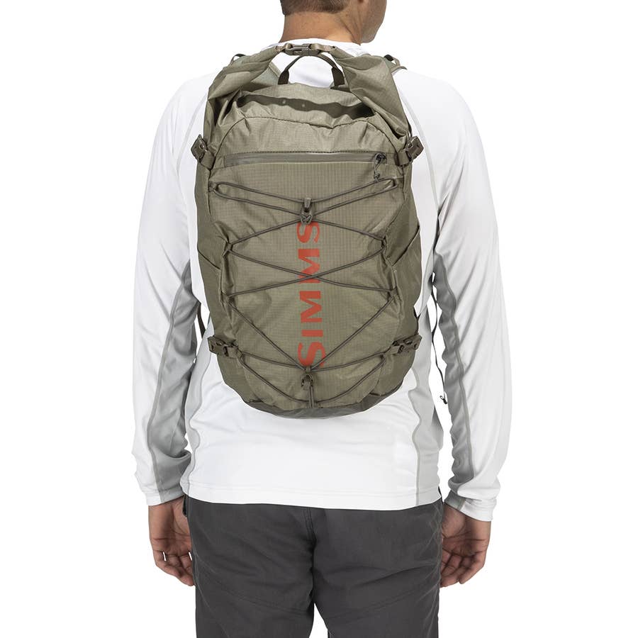 simms flyweight backpack